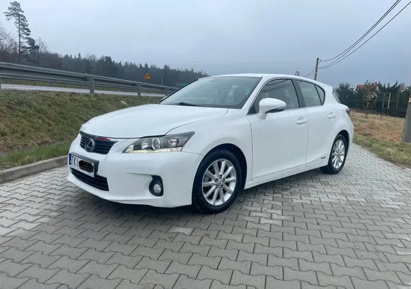 samochody osobowe Lexus CT cena 52600 przebieg: 133000, rok produkcji 2013 z Olkusz